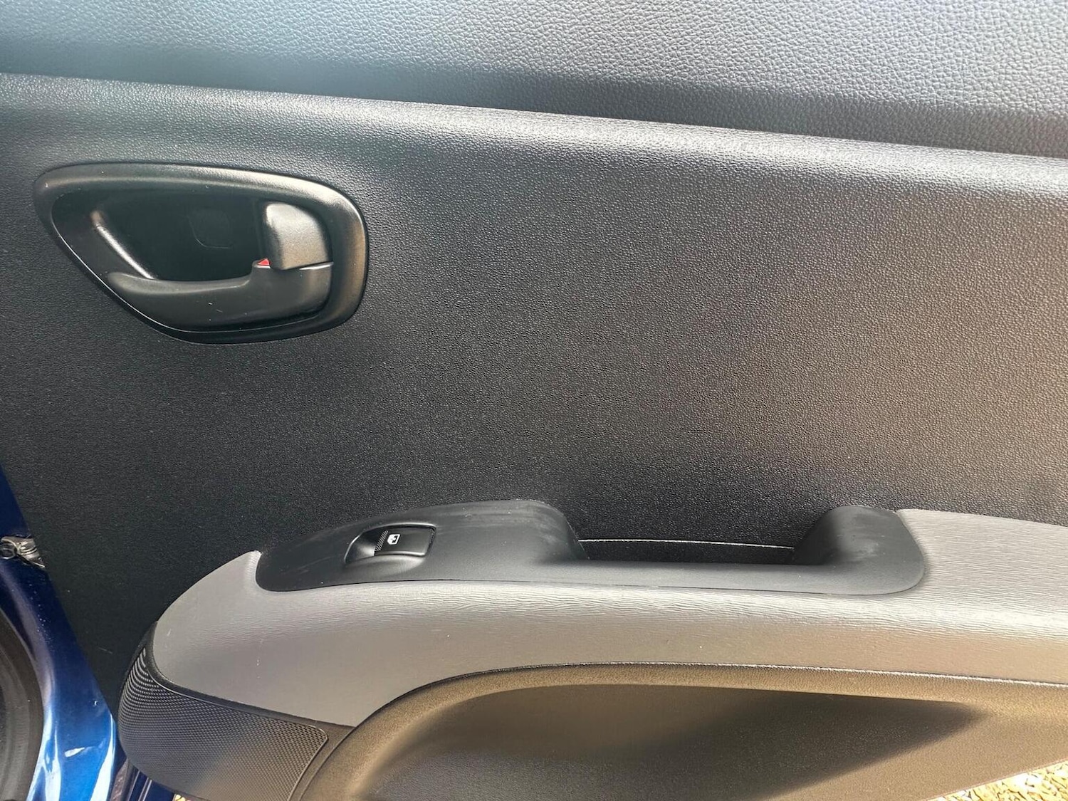 Used Hyundai i10 2012 for sale - 78135025: Photo 19