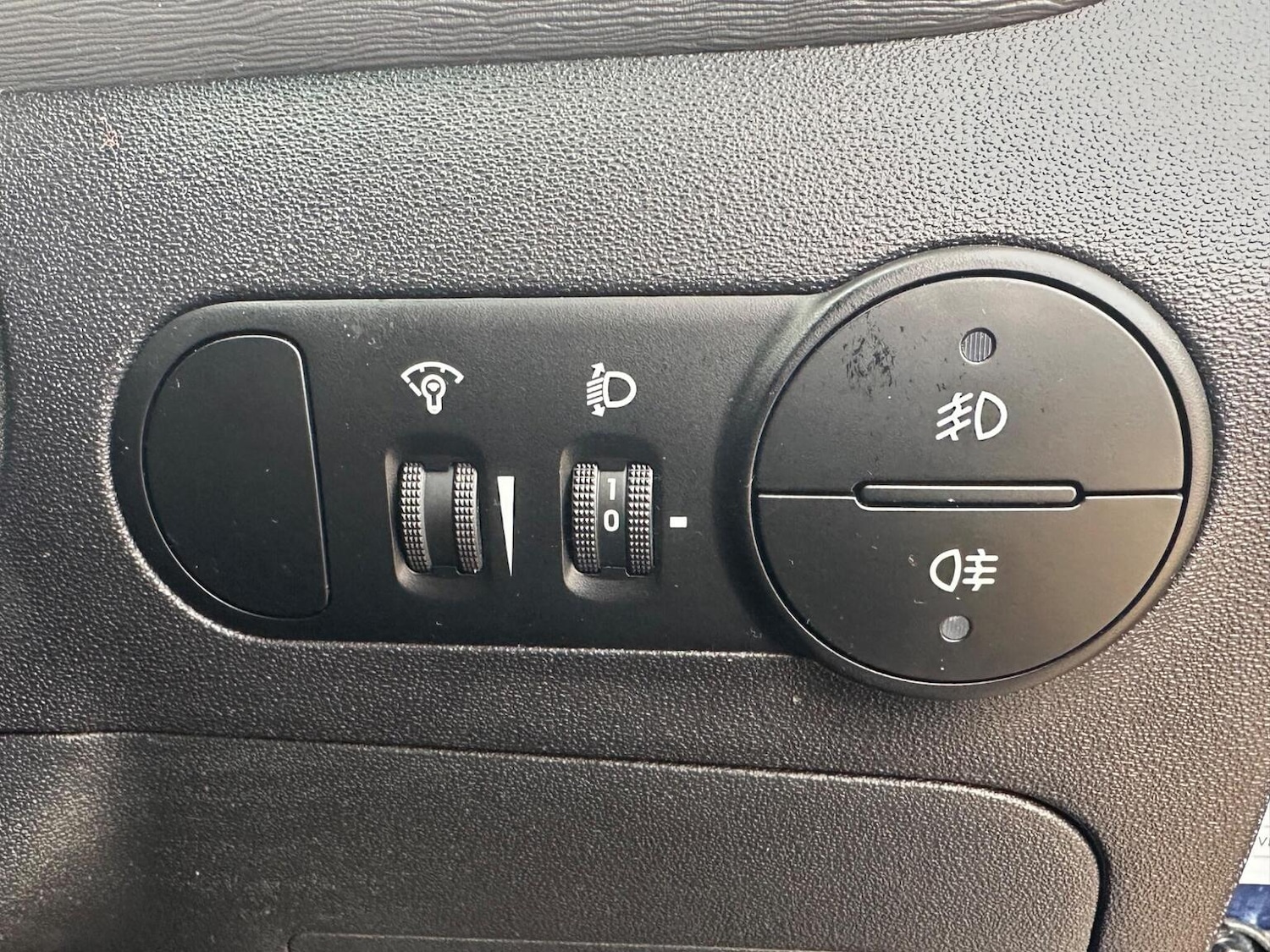 Used Hyundai i10 2012 for sale - 78135025: Photo 28