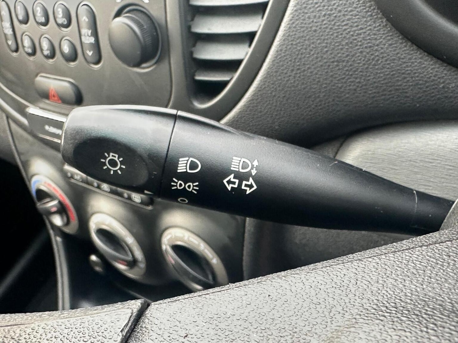 Used Hyundai i10 2012 for sale - 78135025: Photo 30