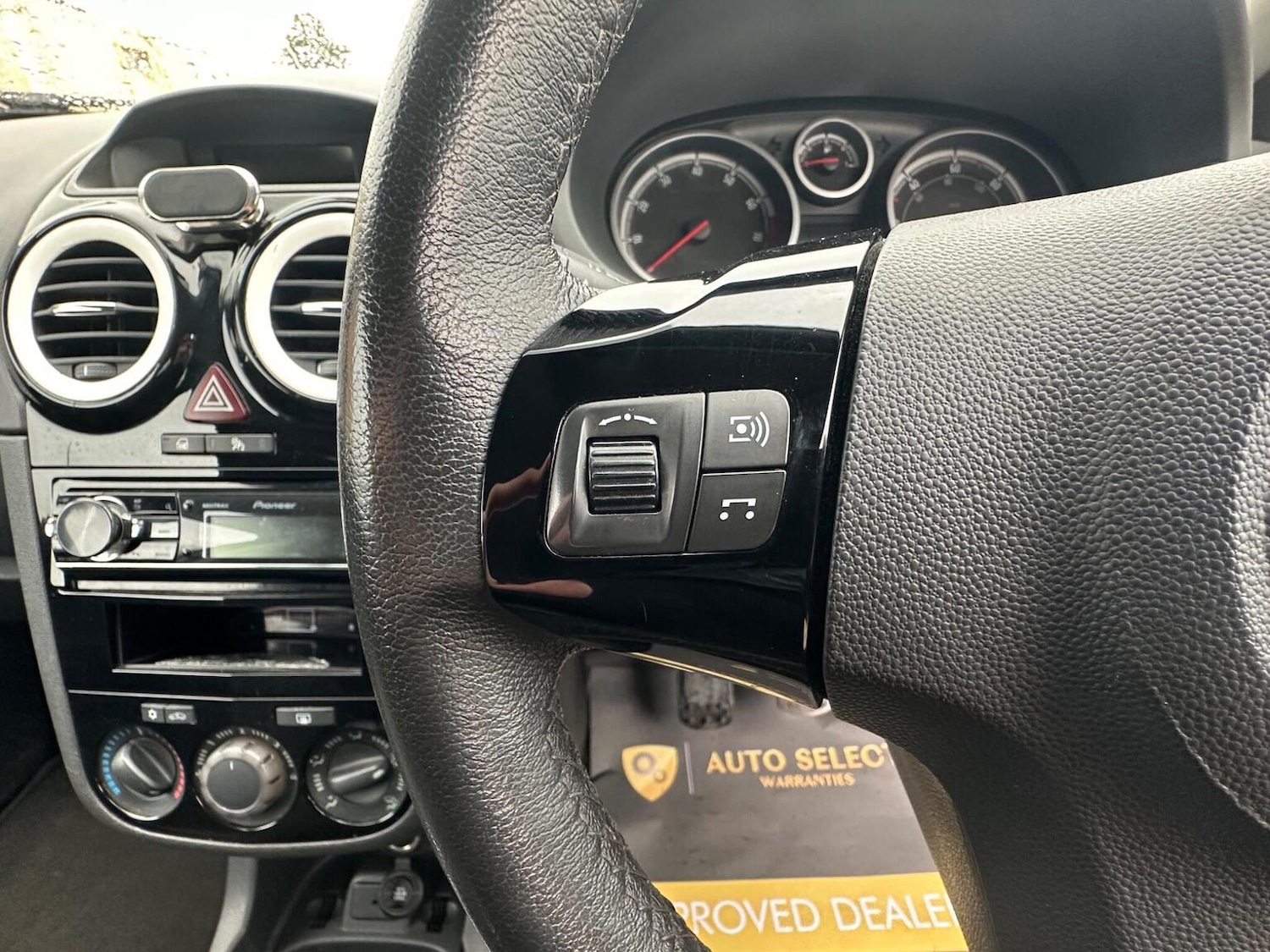 Used Vauxhall Corsa 2014 for sale - 77707311: Photo 16