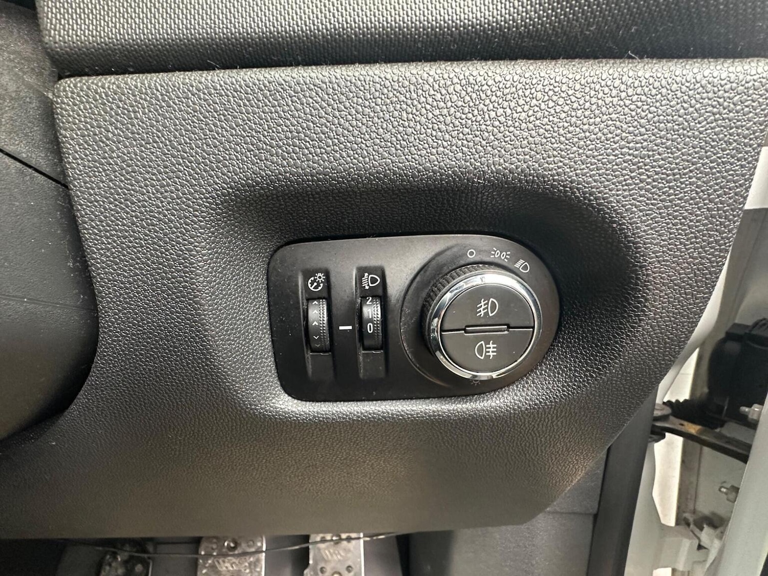 Used Vauxhall Corsa 2014 for sale - 77707311: Photo 18