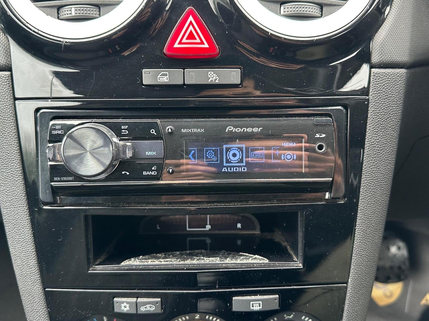 Used Vauxhall Corsa 2014 for sale - 77707311: Photo 35