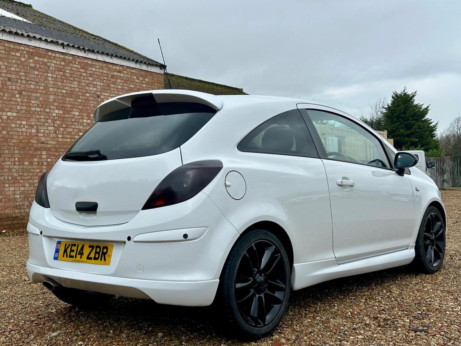 Used Vauxhall Corsa 2014 for sale - 77707311: Photo 4