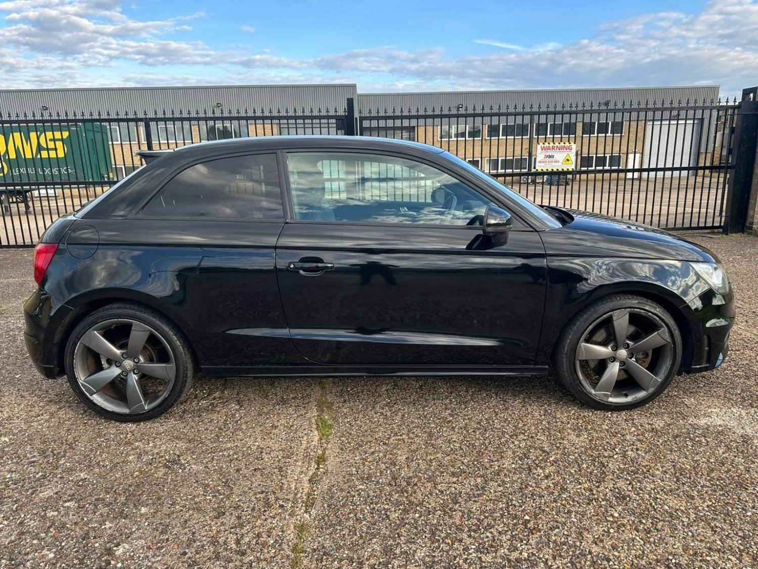 Used Audi A1 2013 for sale - 77668682: Photo 11