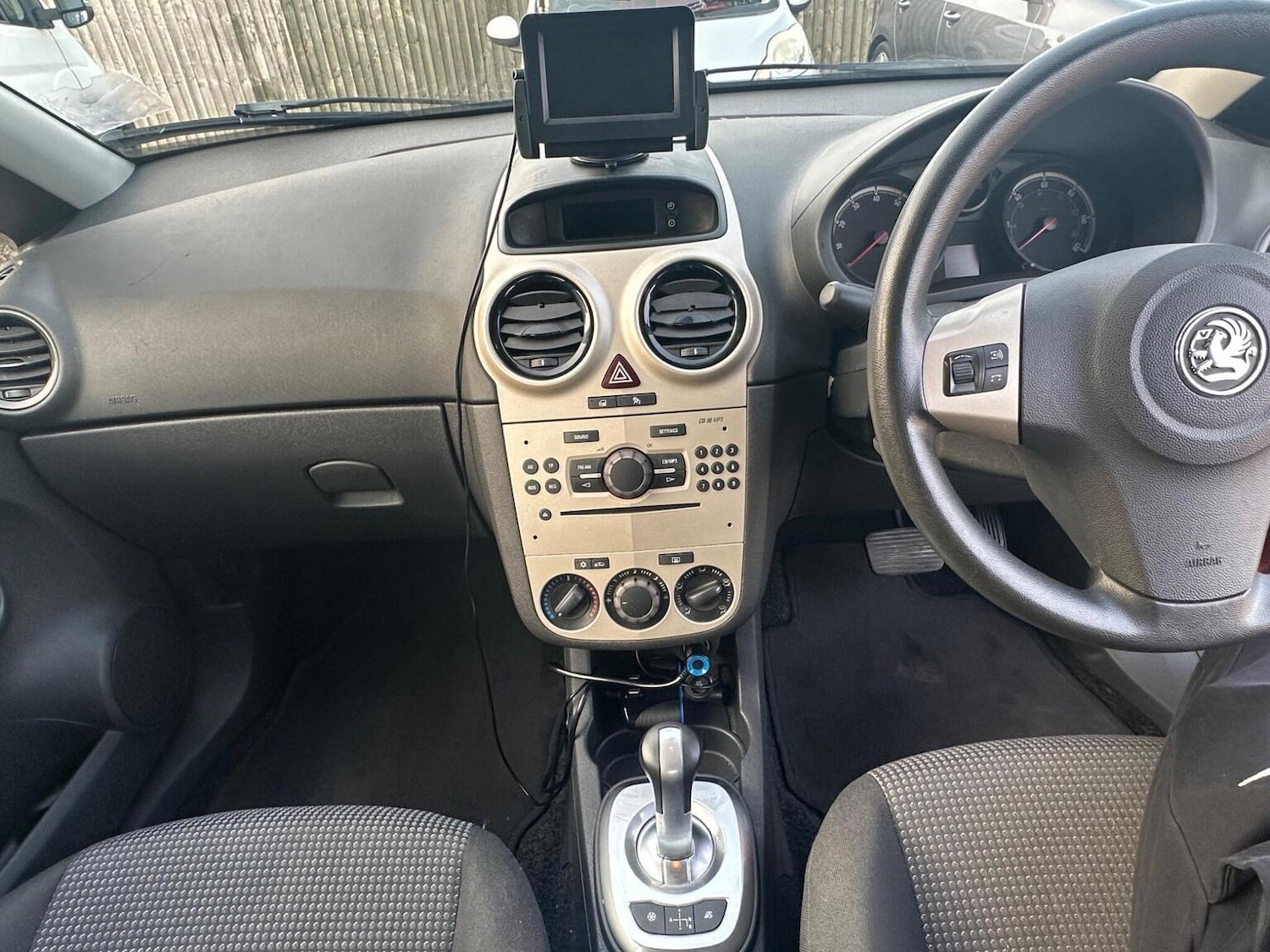 Used Vauxhall Corsa 2009 for sale - 77766409: Photo 29