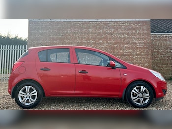 Used Vauxhall Corsa 2009 for sale - 77766409: Photo
