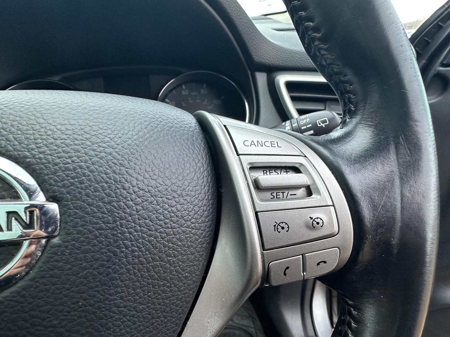 Used Nissan Qashqai 2015 for sale - 77668604: Photo 24