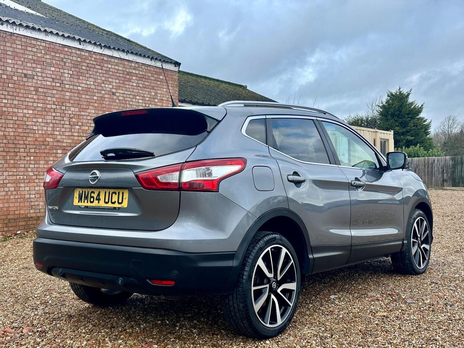Used Nissan Qashqai 2015 for sale - 77668604: Photo 4