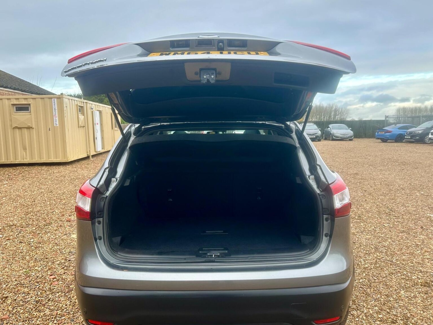 Used Nissan Qashqai 2015 for sale - 77668604: Photo 41