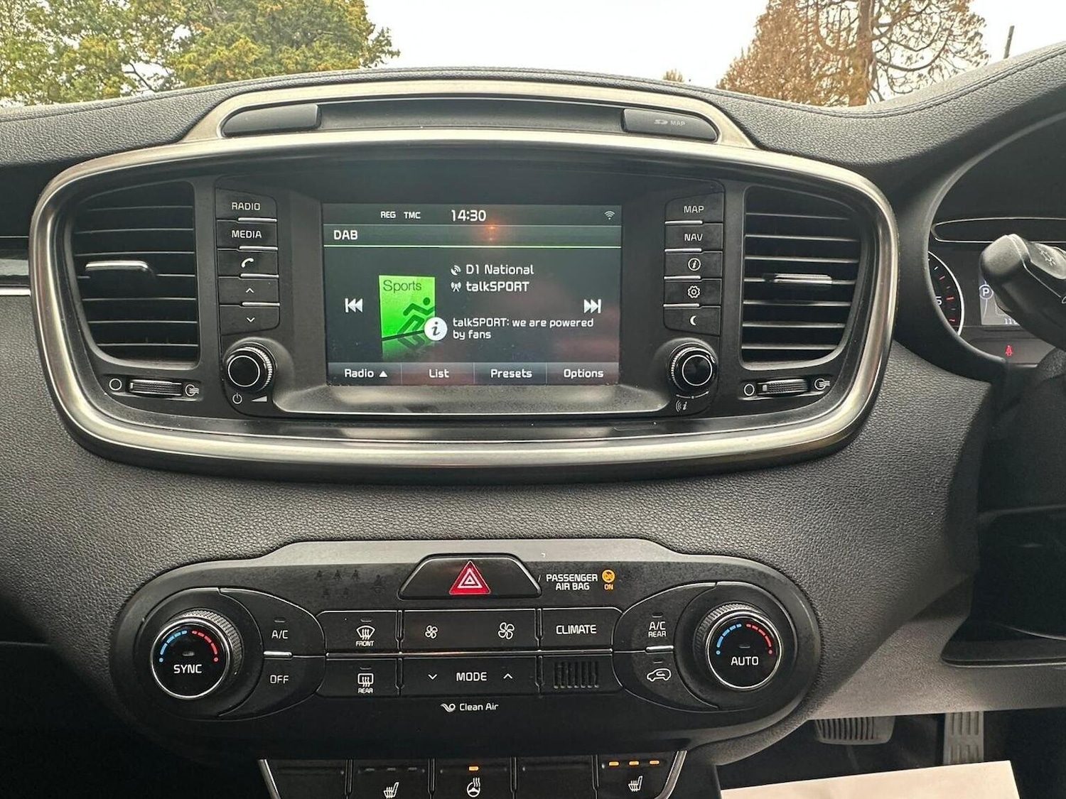 Used Kia Sorento 2015 for sale - 77668677: Photo 35