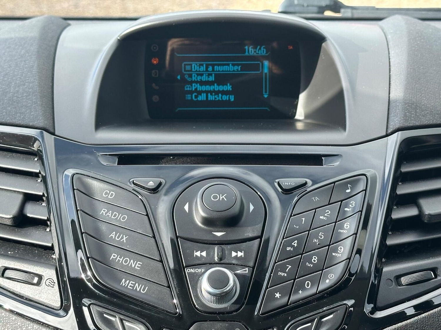 Used Ford Fiesta 2014 for sale - 78084508: Photo 26