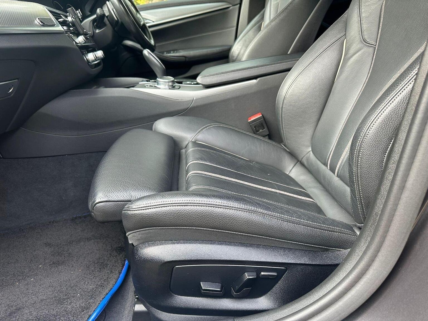 Used BMW 5 Series 2018 for sale - 77668670: Photo 44