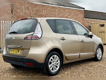 Used Renault Scenic 2015 for sale - 78317014: Photo