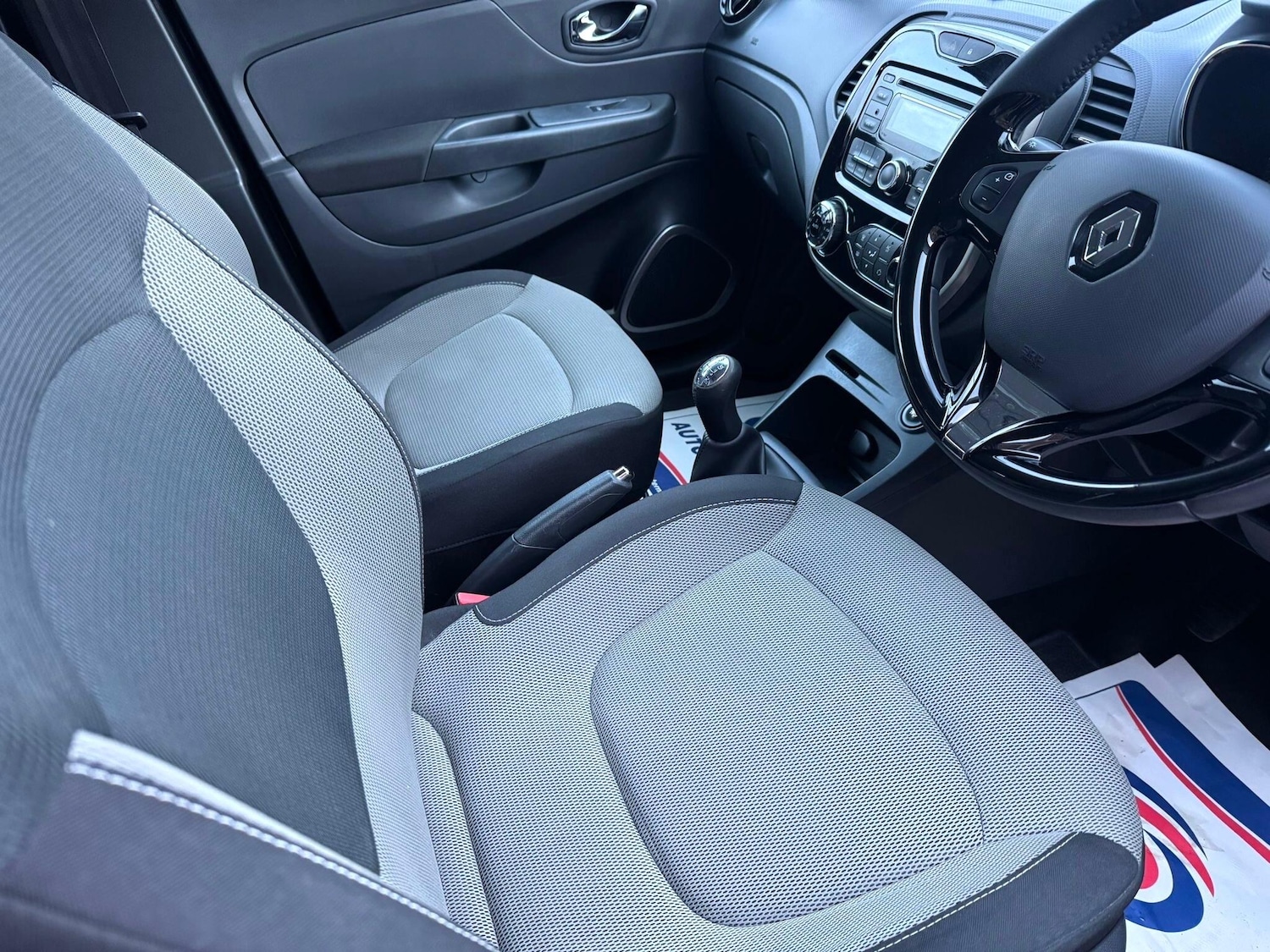 Used Renault Captur 2013 for sale - 77175657: Photo 21