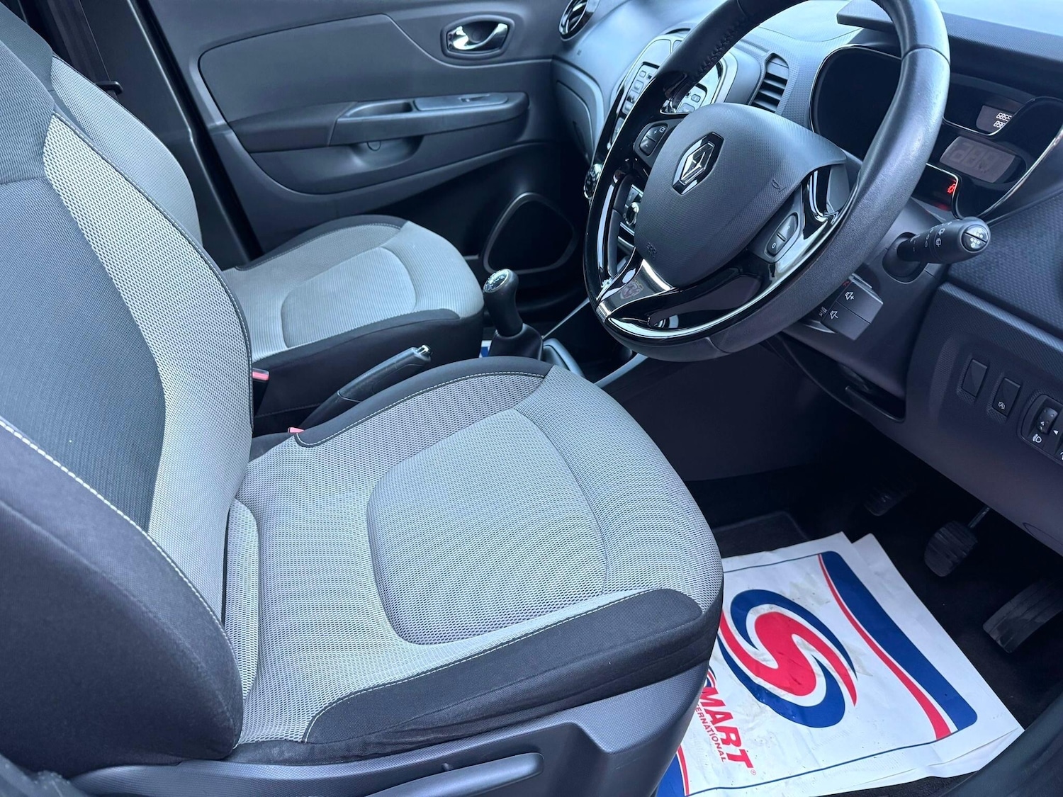 Used Renault Captur 2013 for sale - 77175657: Photo 23