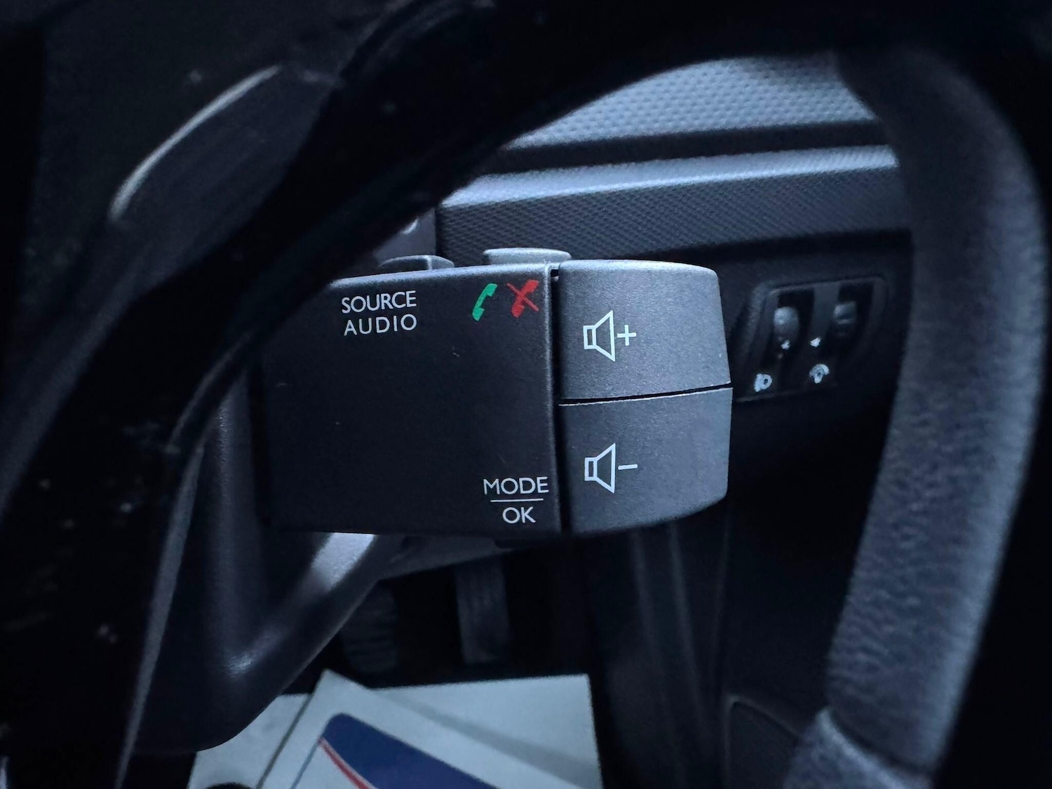 Used Renault Captur 2013 for sale - 77175657: Photo 28