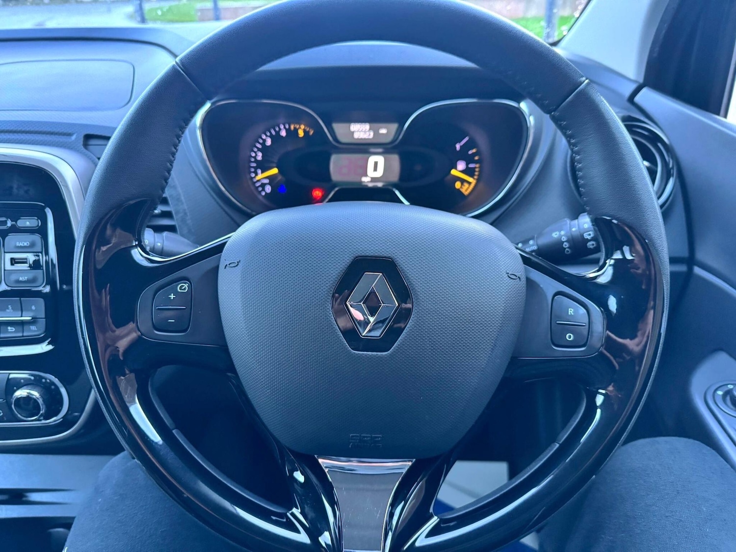 Used Renault Captur 2013 for sale - 77175657: Photo 34