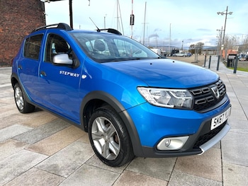 Used Dacia Sandero Stepway 2017 for sale - 76473823: Photo