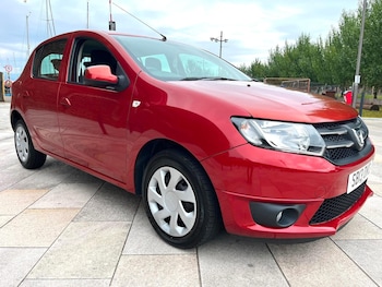 Used Dacia Sandero 2013 for sale - 79532483: Photo