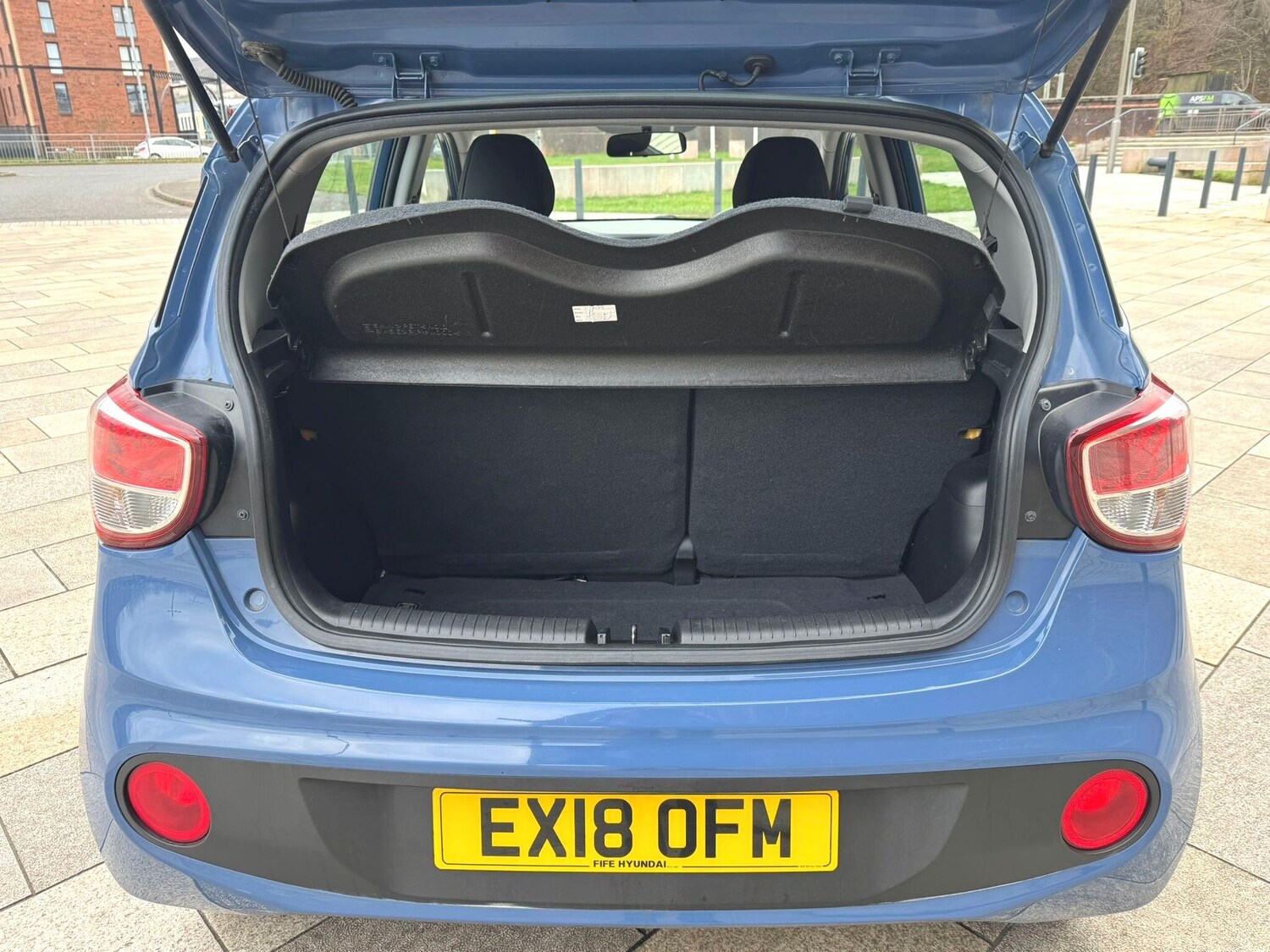 Used Hyundai i10 for sale - 77425930: Photo 25