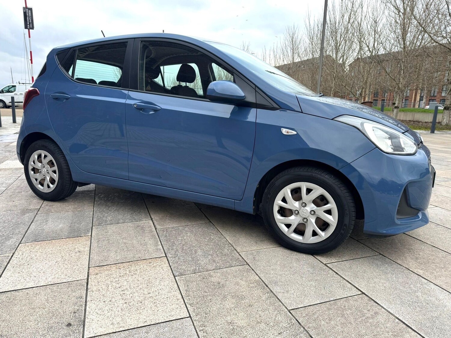 Used Hyundai i10 for sale - 77425930: Photo 28