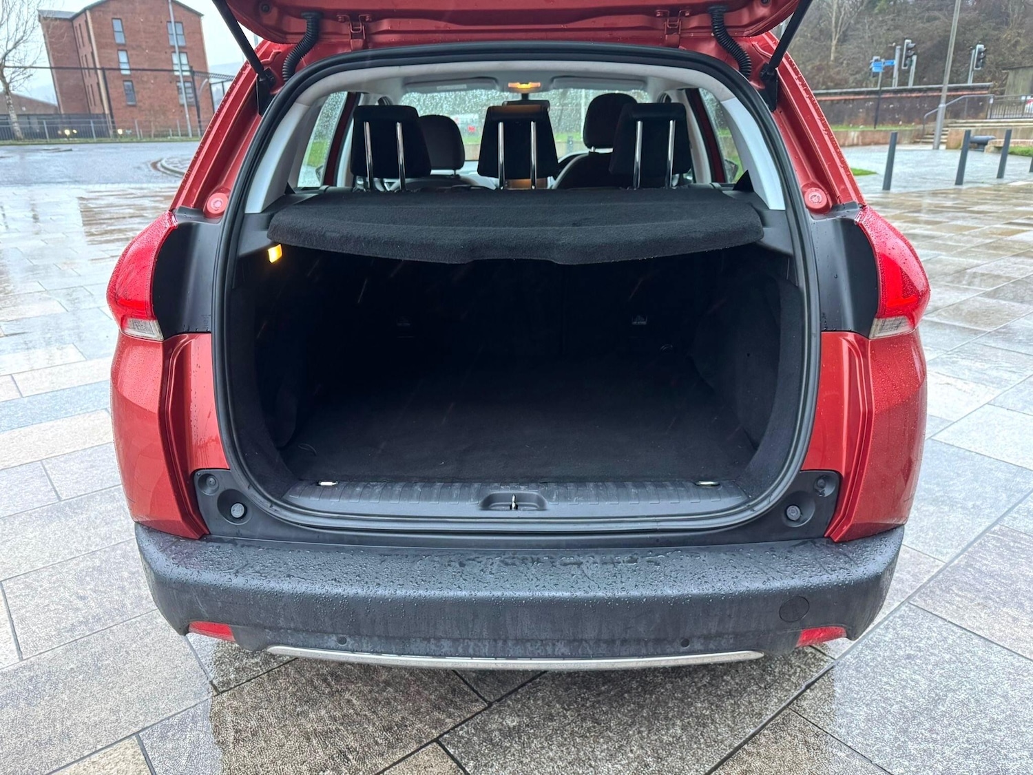 Used Peugeot 2008 2015 for sale - 76913495: Photo 28