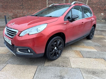 Used Peugeot 2008 2015 for sale - 76913495: Photo