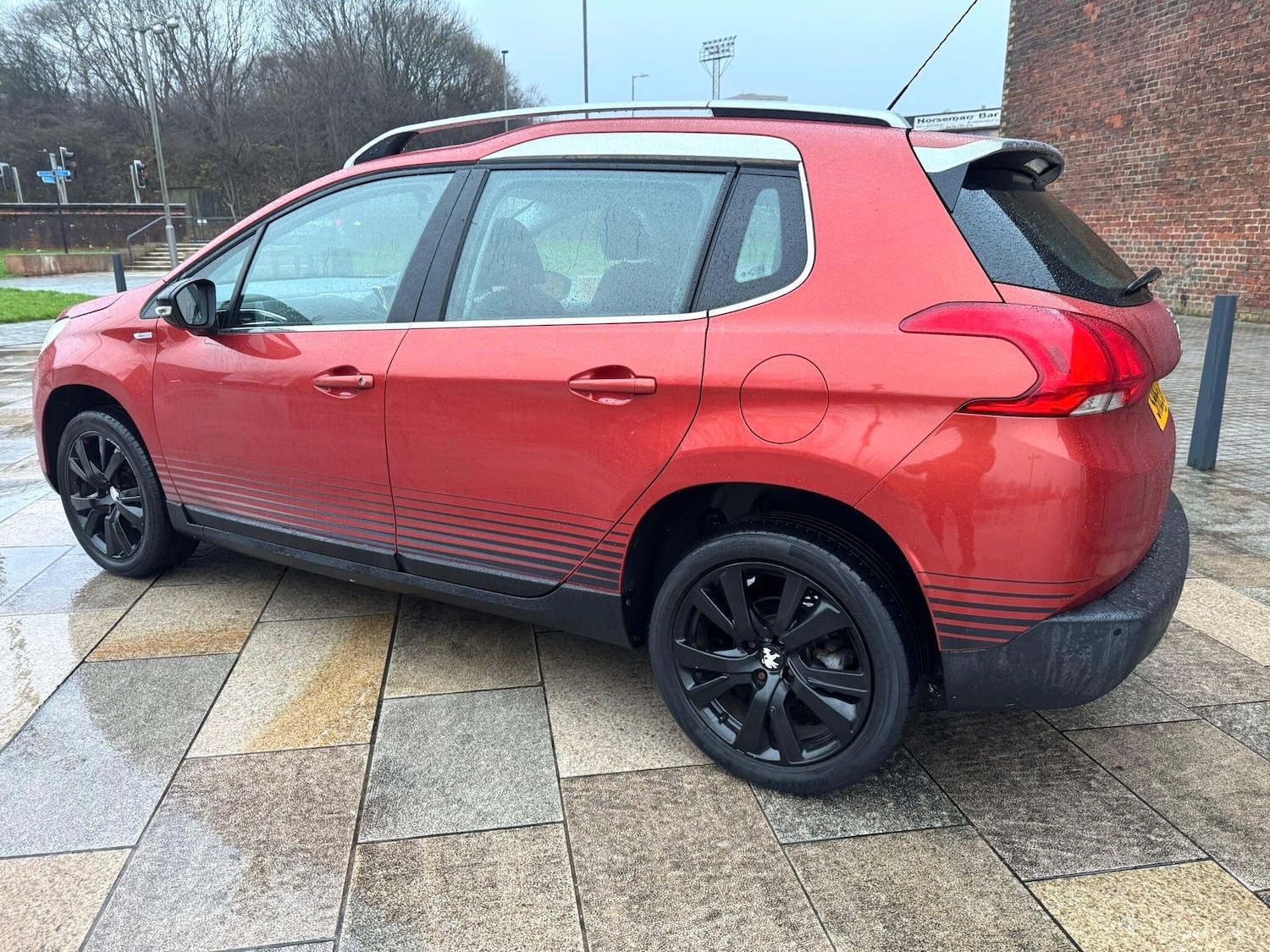 Used Peugeot 2008 2015 for sale - 76913495: Photo 4