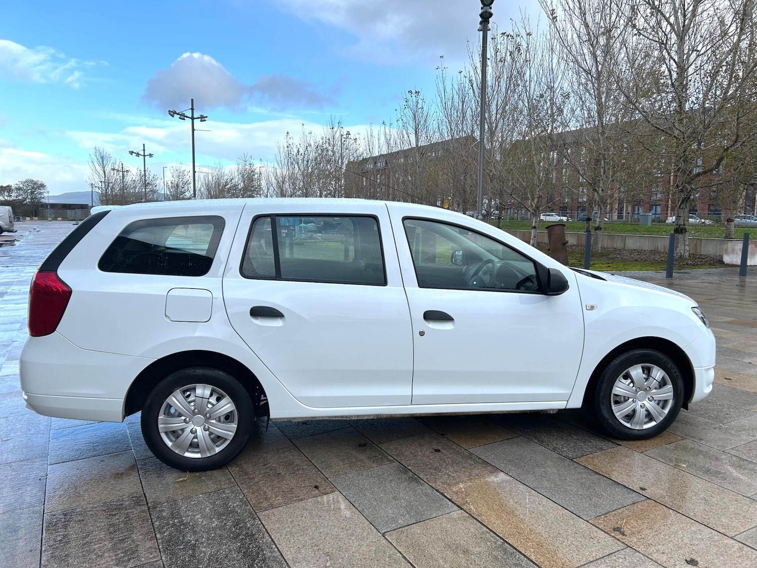 Used Dacia Logan MCV 2015 for sale - 76399250: Photo 13