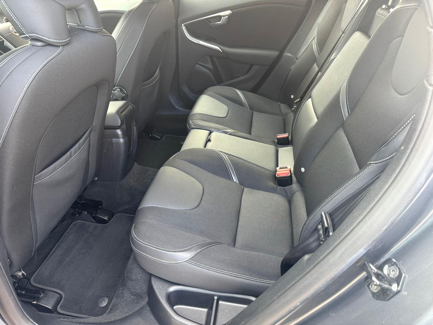 Used Volvo V40 for sale - 78100767: Photo 23