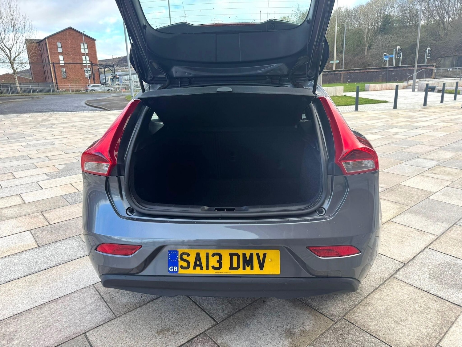 Used Volvo V40 for sale - 78100767: Photo 27