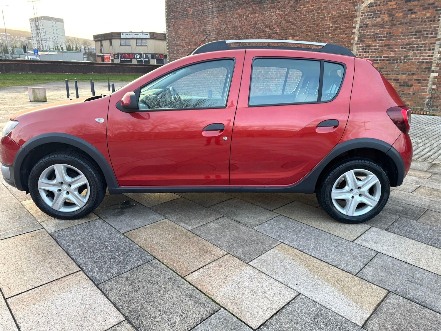 Used Dacia Sandero Stepway 2014 for sale - 76952670: Photo 10