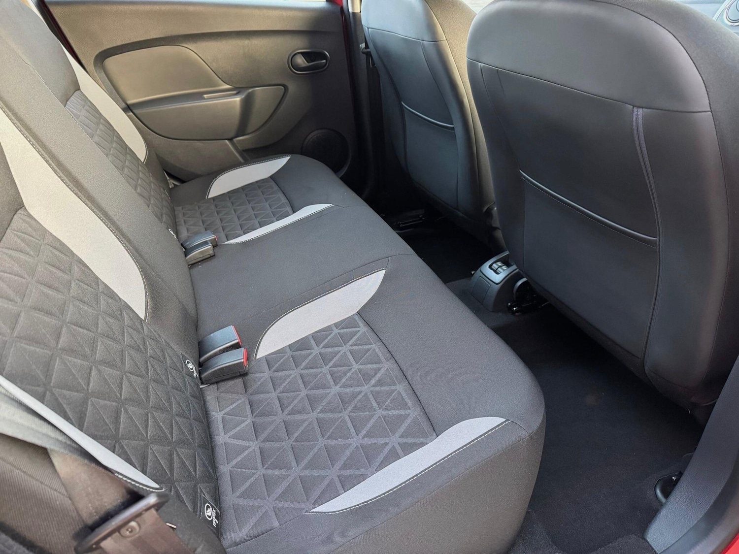 Used Dacia Sandero Stepway 2014 for sale - 76952670: Photo 22