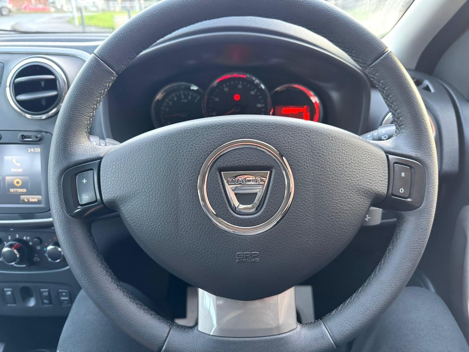 Used Dacia Sandero Stepway 2014 for sale - 76952670: Photo 37