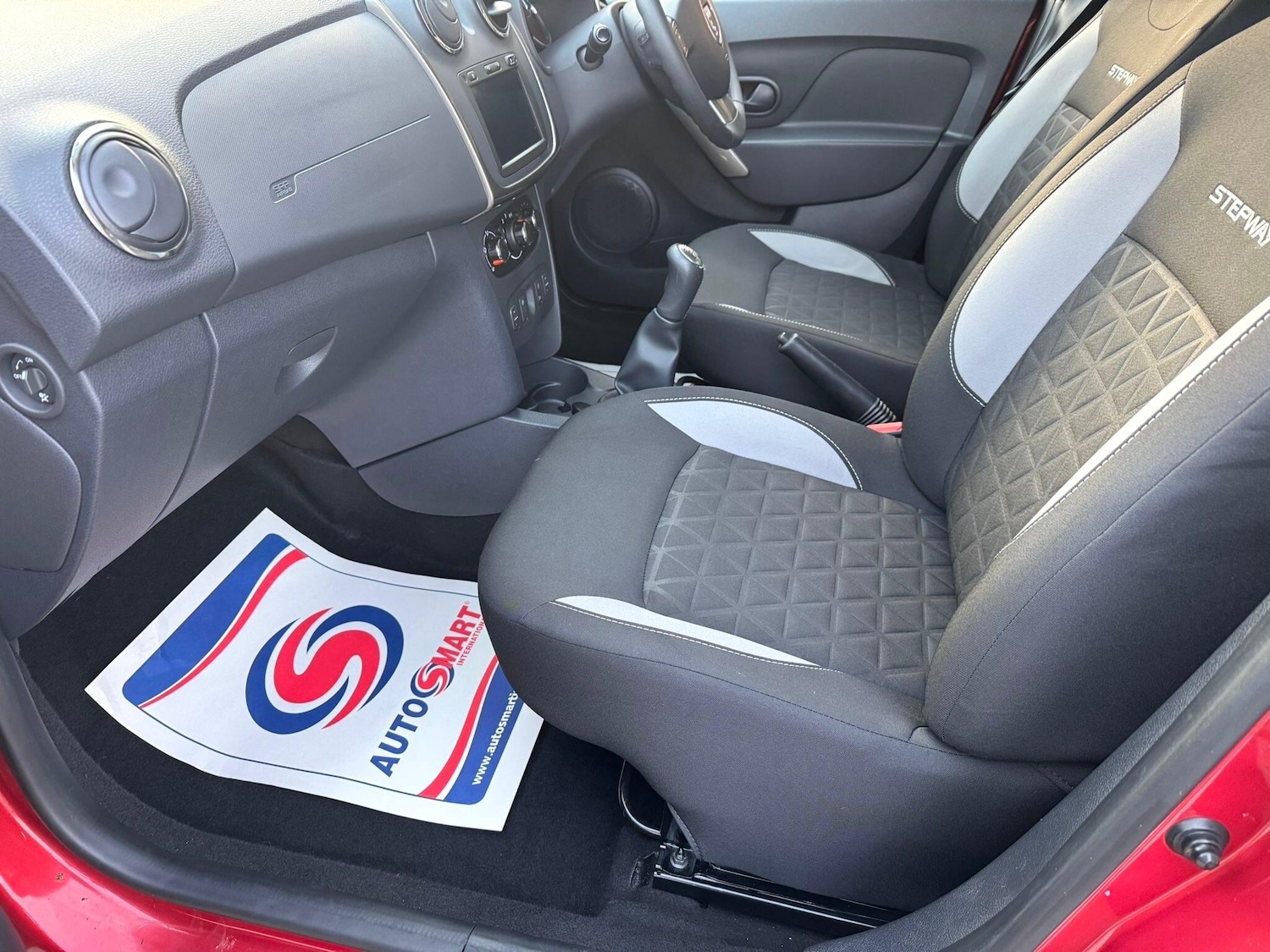 Used Dacia Sandero Stepway 2014 for sale - 76952670: Photo 39