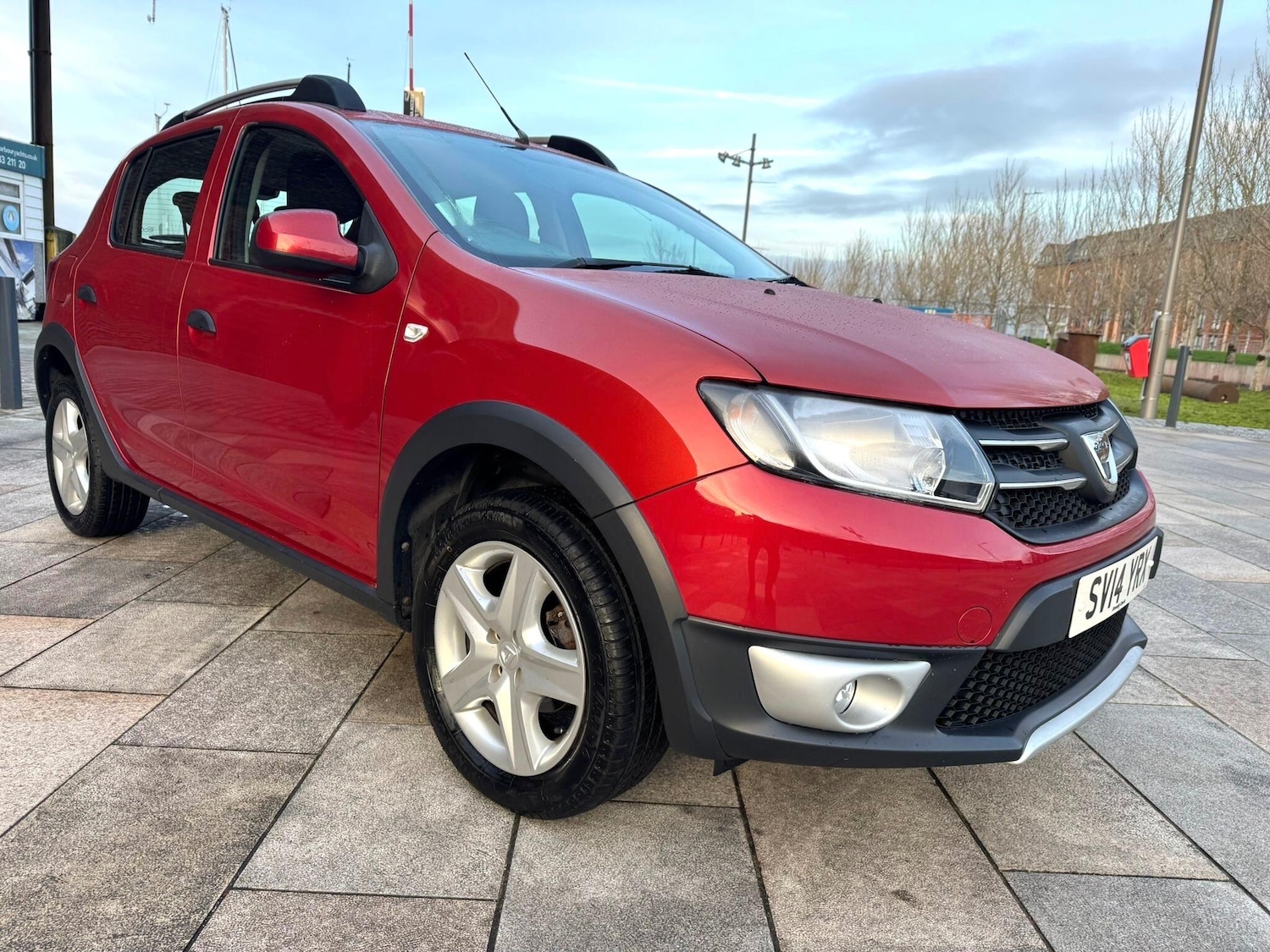 Used Dacia Sandero Stepway 2014 for sale - 76952670: Photo 6