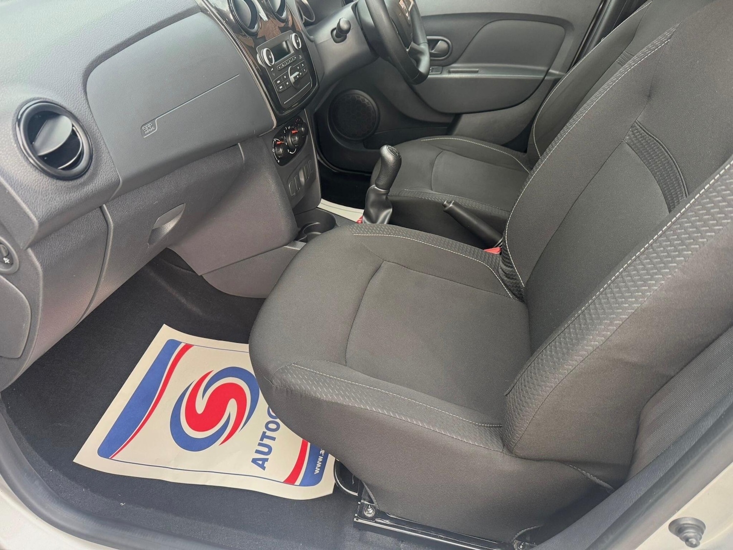 Used Dacia Sandero 2017 for sale - 77314783: Photo 29