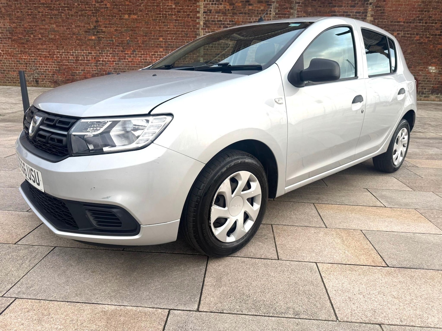 Used Dacia Sandero 2017 for sale - 77314783: Photo 3