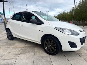 Used Mazda Mazda2 2014 for sale - 76031942: Photo