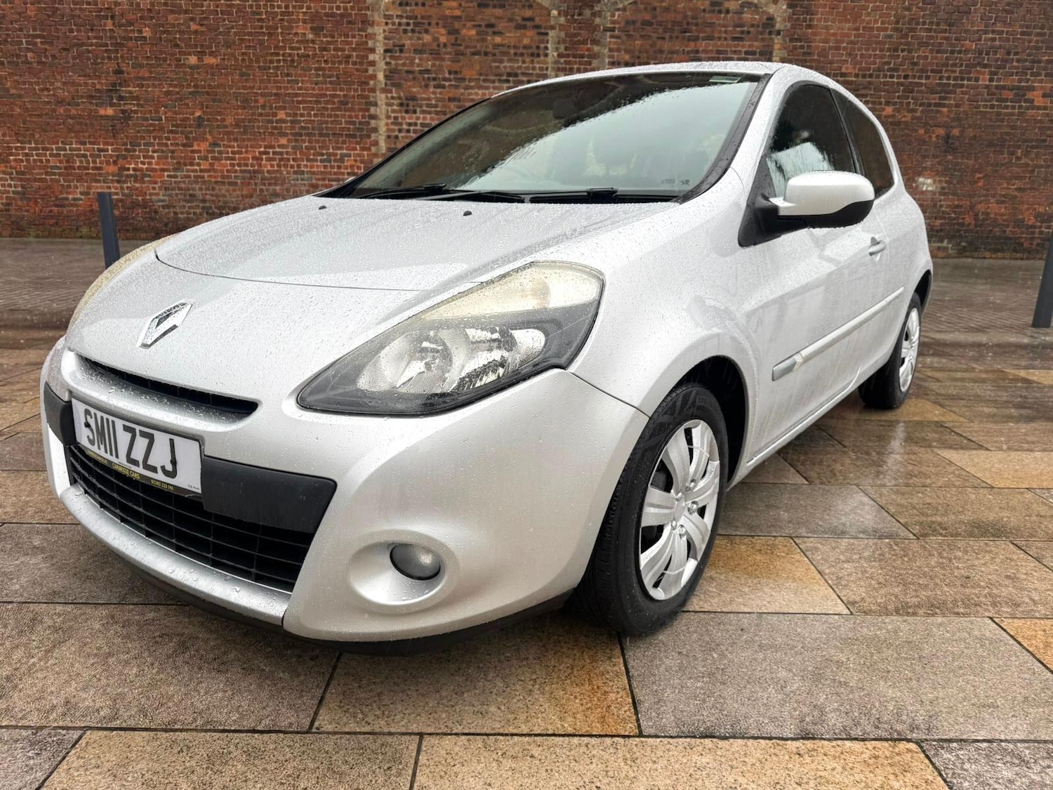 Used Renault Clio for sale - 76550874: Photo 10