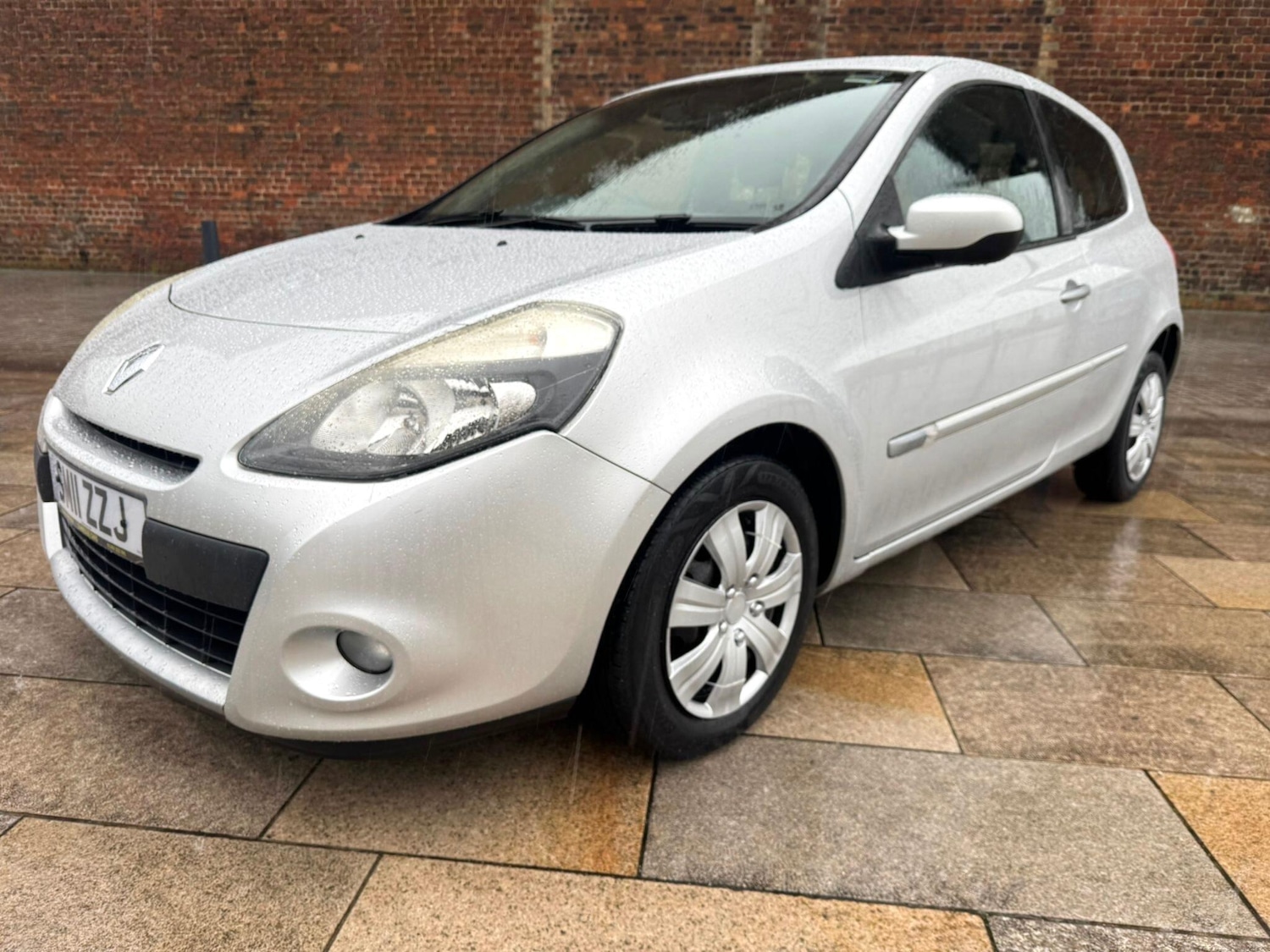 Used Renault Clio for sale - 76550874: Photo 12