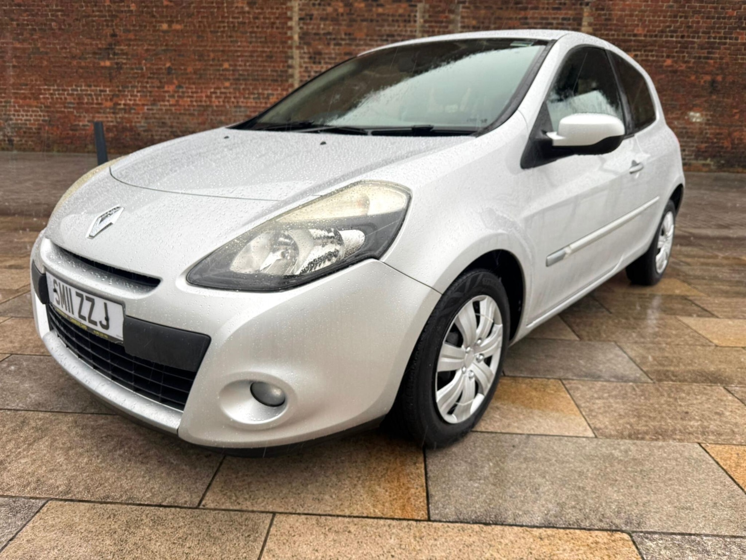 Used Renault Clio for sale - 76550874: Photo 13