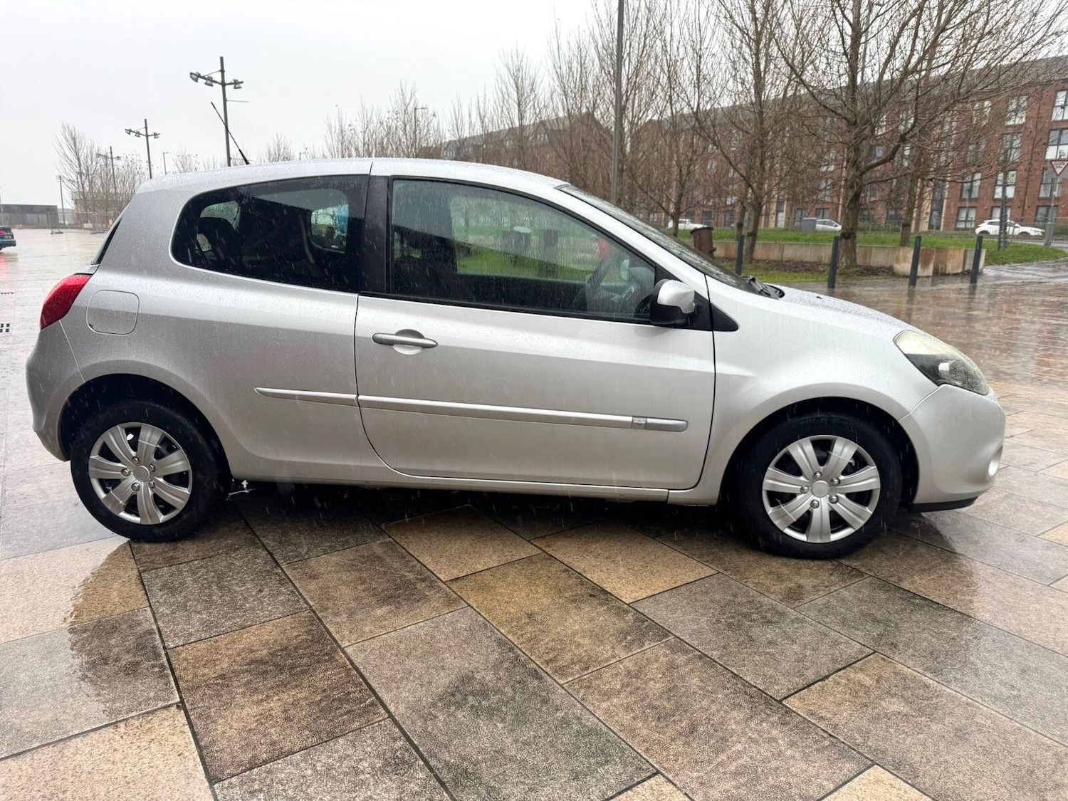Used Renault Clio for sale - 76550874: Photo 19