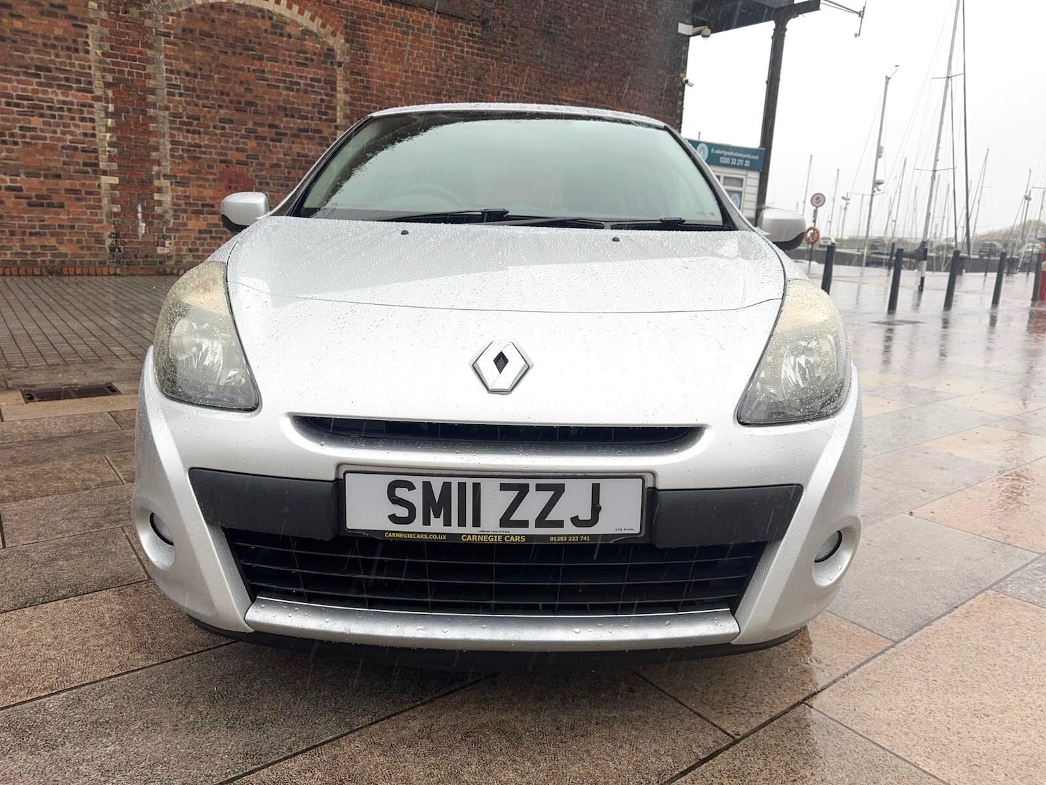 Used Renault Clio for sale - 76550874: Photo 2