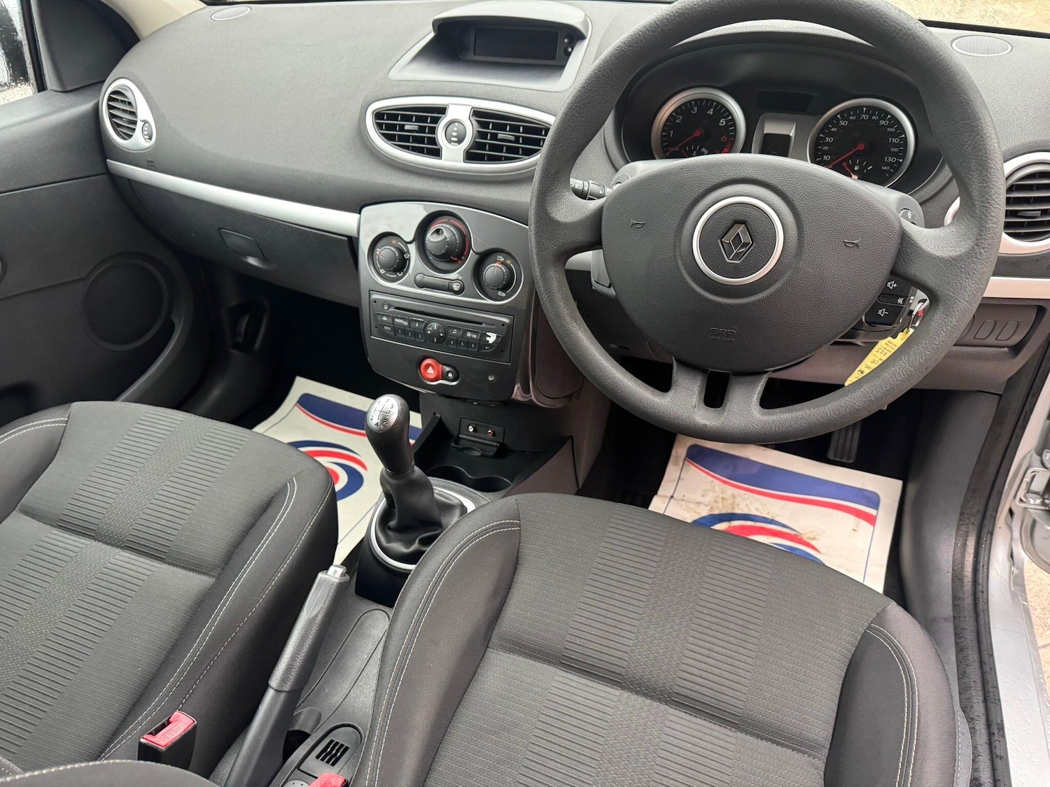 Used Renault Clio for sale - 76550874: Photo 23