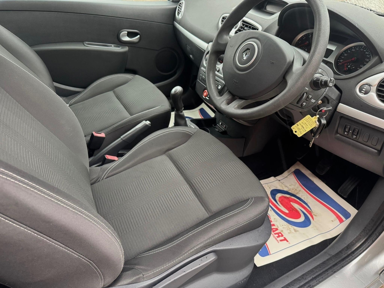 Used Renault Clio for sale - 76550874: Photo 24