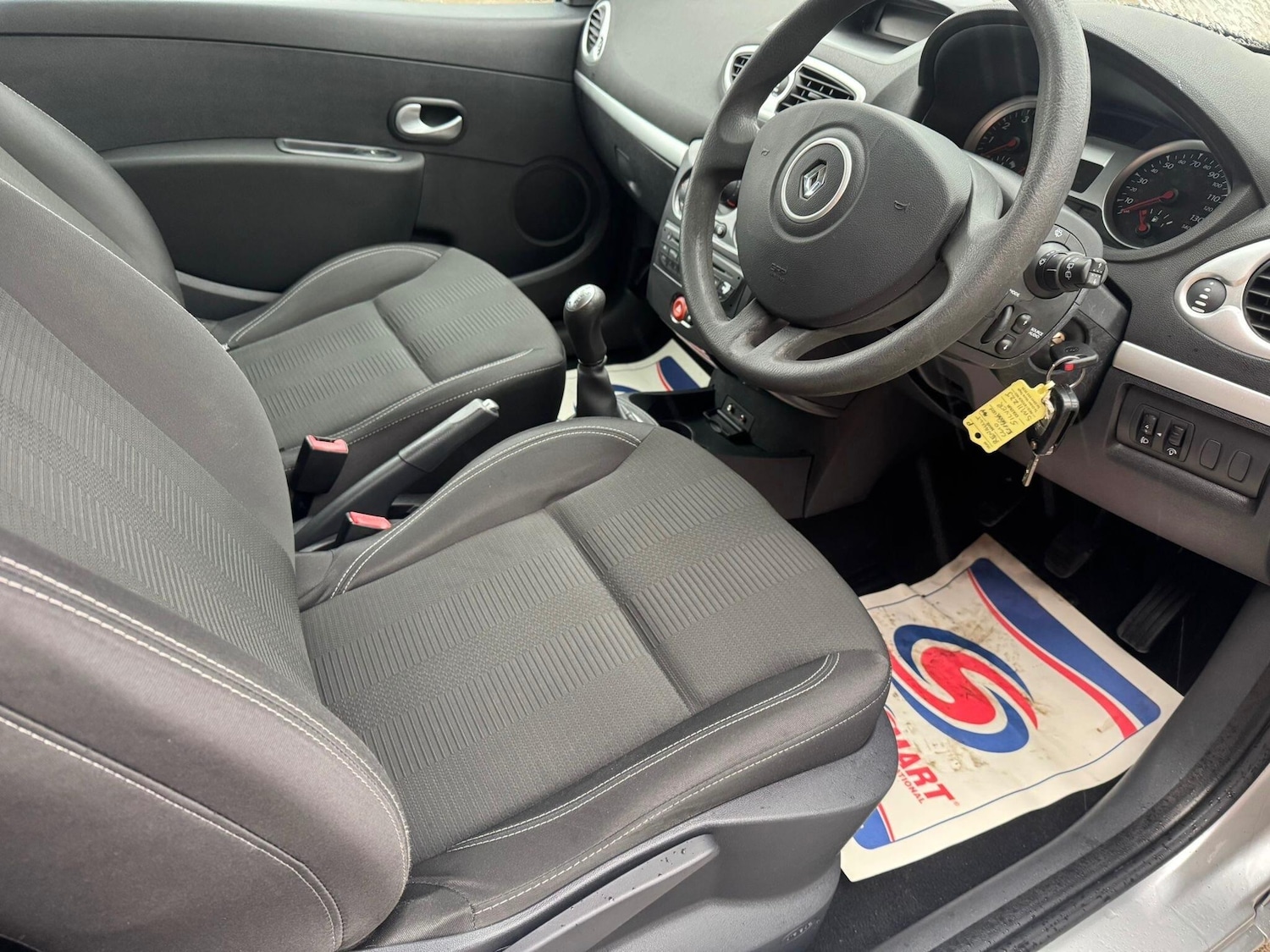 Used Renault Clio for sale - 76550874: Photo 27