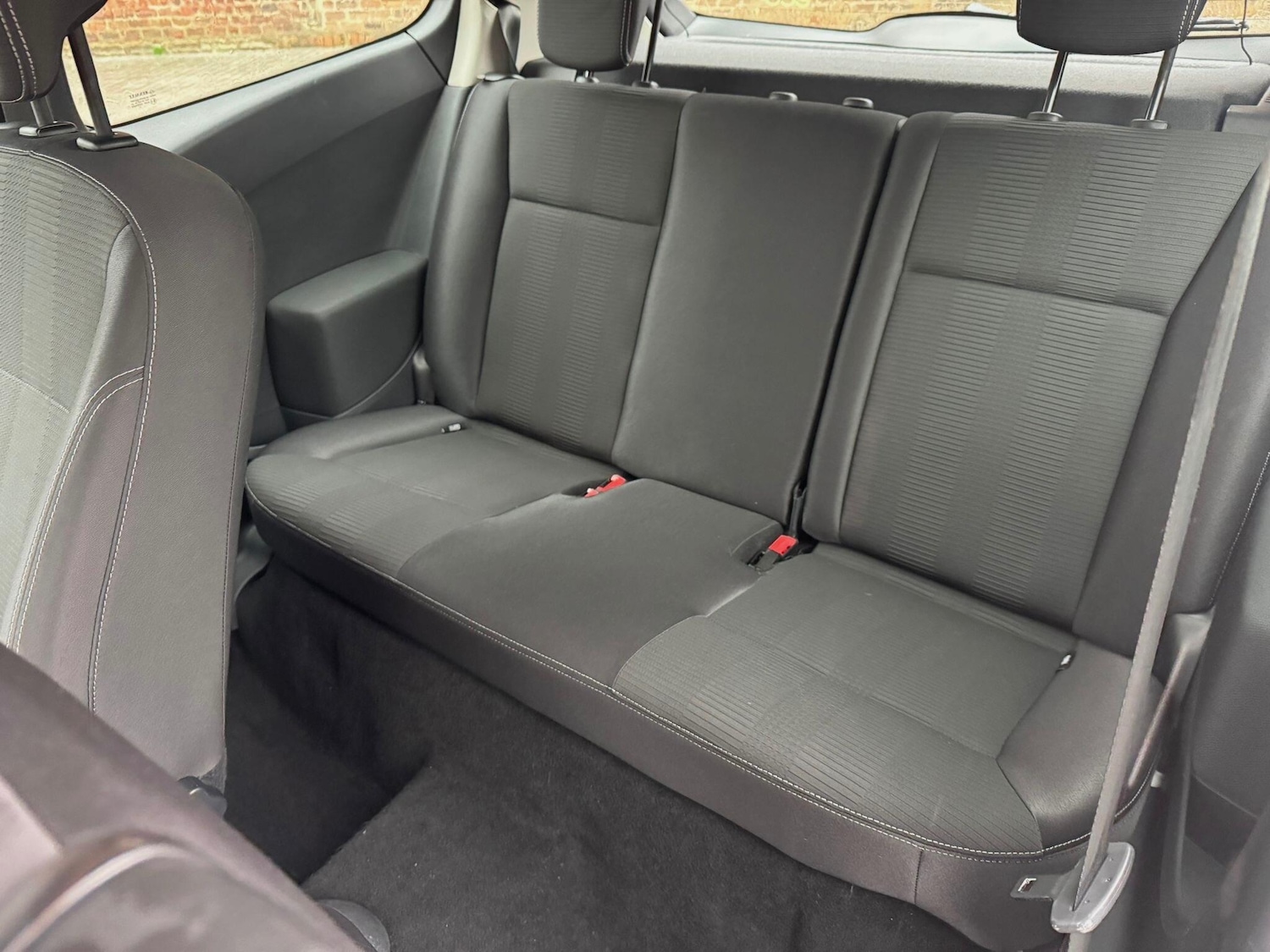 Used Renault Clio for sale - 76550874: Photo 31