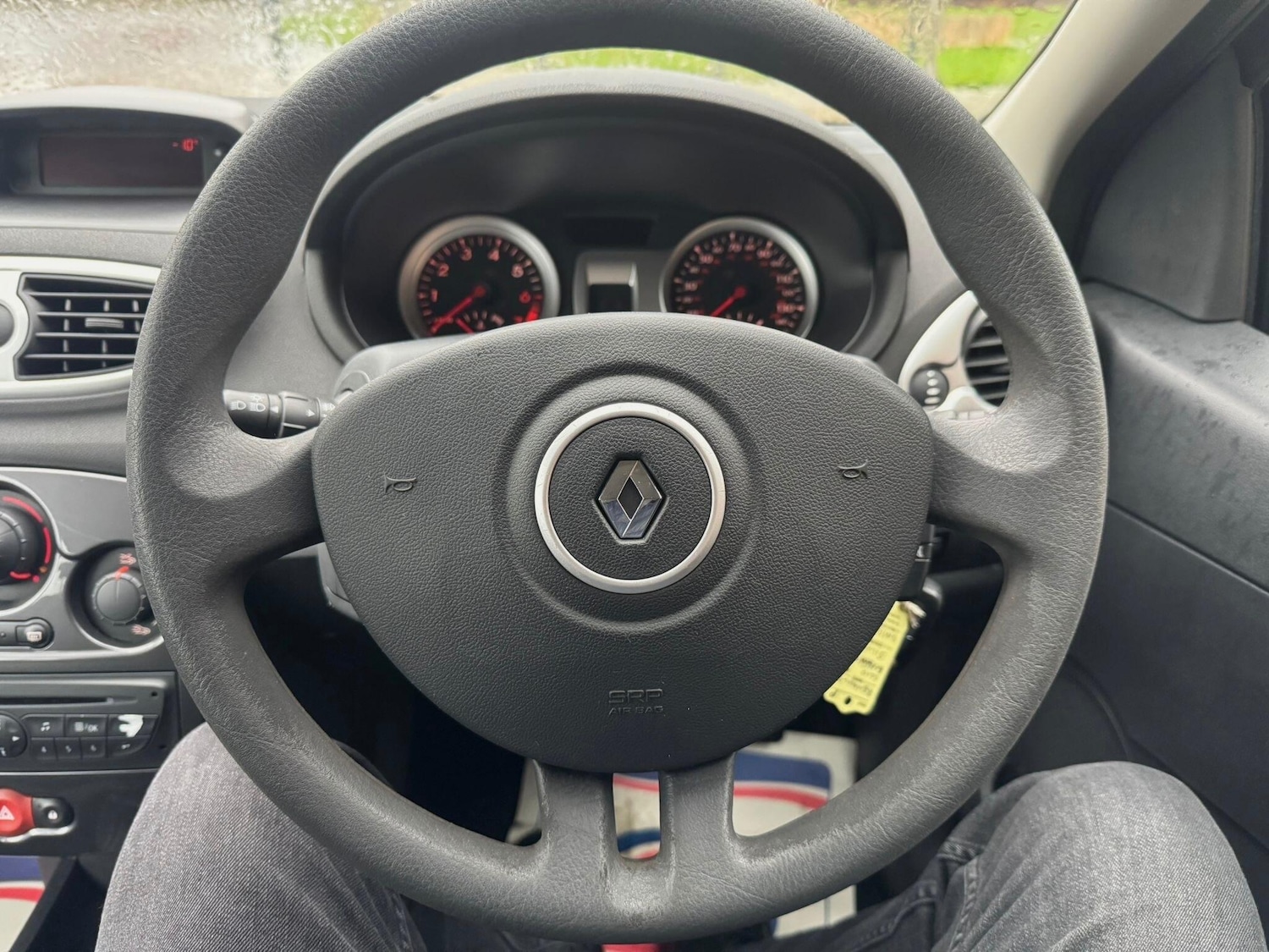 Used Renault Clio for sale - 76550874: Photo 36