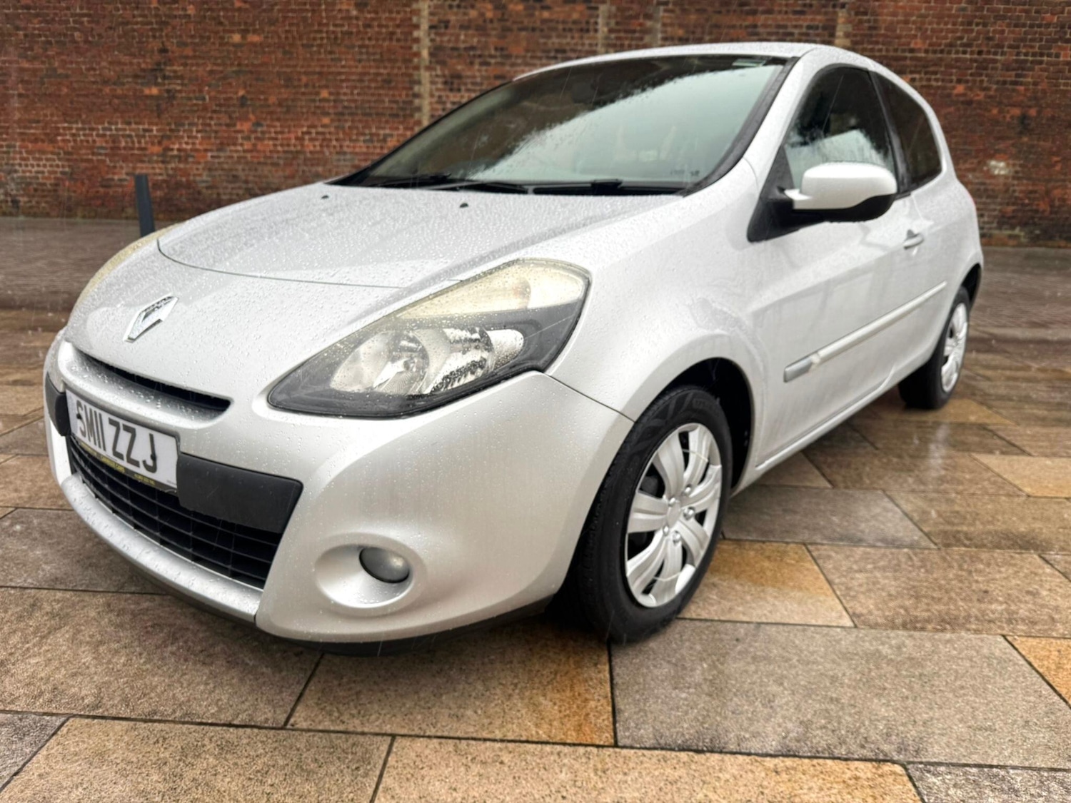 Used Renault Clio for sale - 76550874: Photo 8